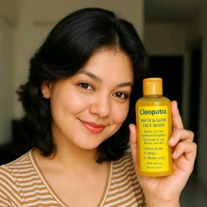 Cleopatra White Glow Face Wash