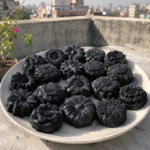 ক্লিওপেট্রা এক্টিভেটেড চারকোল সোপ